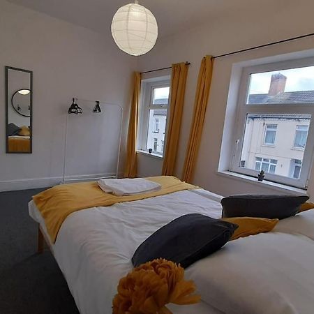 Spacious 4 Bedroom, Free Netflix, Central Location Cardiff Buitenkant foto