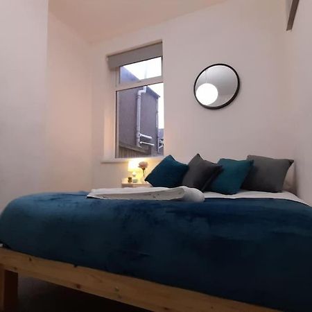 Spacious 4 Bedroom, Free Netflix, Central Location Cardiff Buitenkant foto