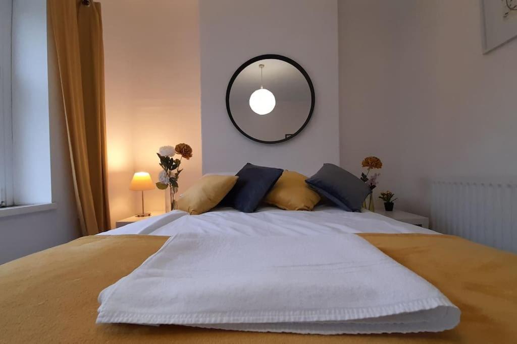 Spacious 4 Bedroom, Free Netflix, Central Location Cardiff Buitenkant foto